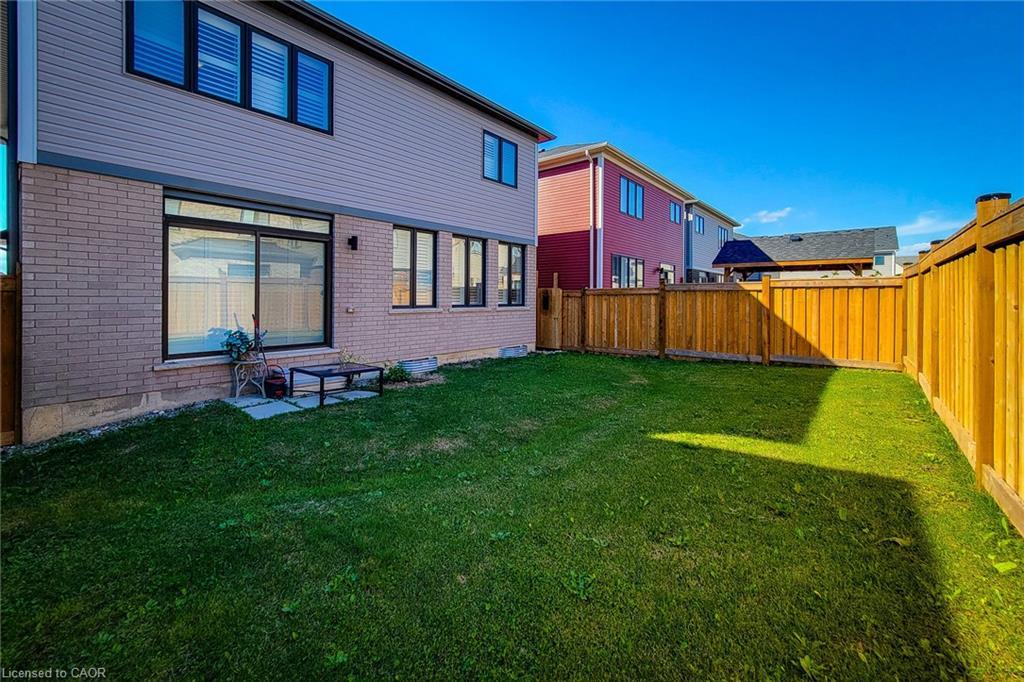 26 Whithorn Crescent, Caledonia, ON - Outdoor With Exterior