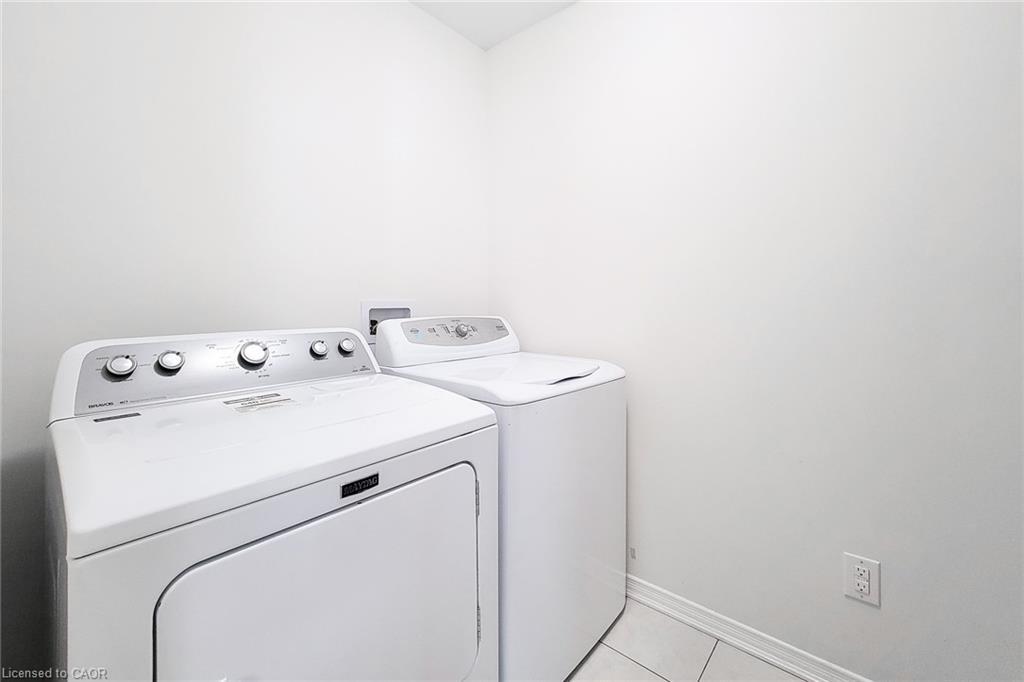 26 Whithorn Crescent, Caledonia, ON - Indoor Photo Showing Laundry Room