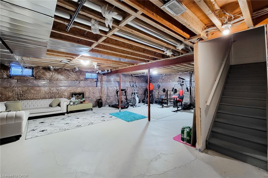 26 Whithorn Crescent, Caledonia, ON - Indoor Photo Showing Basement