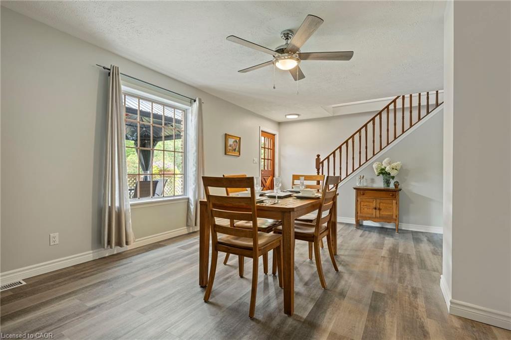 275 West Quarter Line, Forestville, ON - Indoor Photo Showing Dining Room