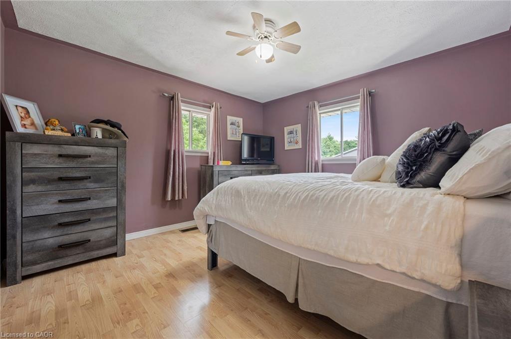 275 West Quarter Line, Forestville, ON - Indoor Photo Showing Bedroom