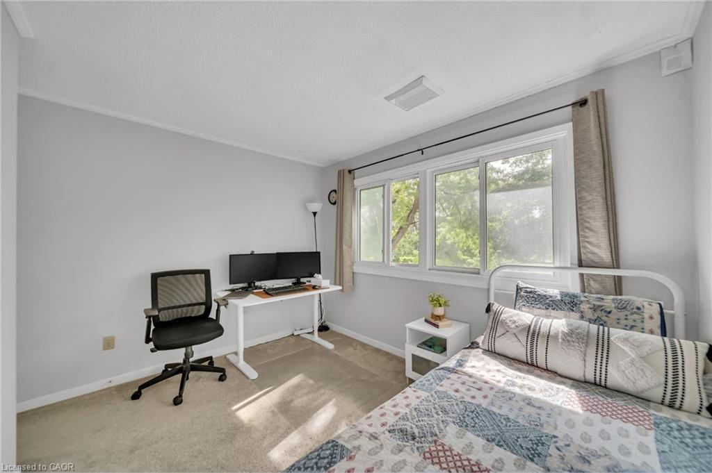 101-121 University Avenue E, Waterloo, ON - Indoor