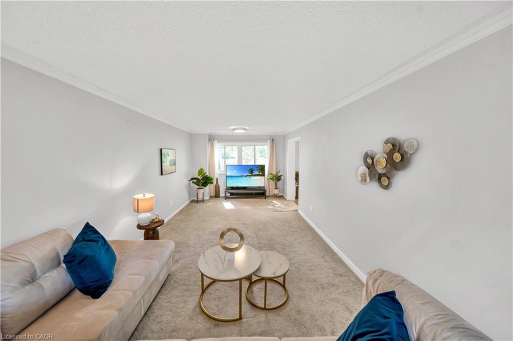 101-121 University Avenue E, Waterloo, ON - Indoor