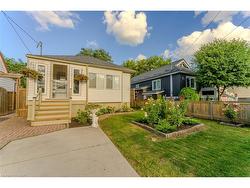 4456 Sixth Avenue Niagara Falls, ON L2E 4T1