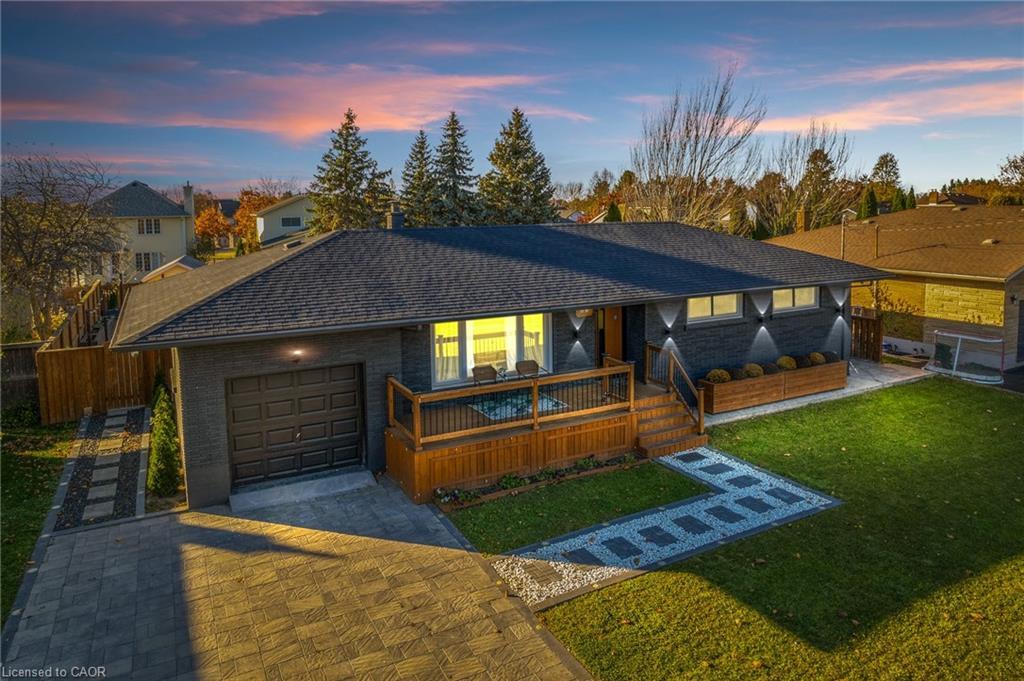 15 Andres Street, Virgil, ON - Outdoor With Deck Patio Veranda