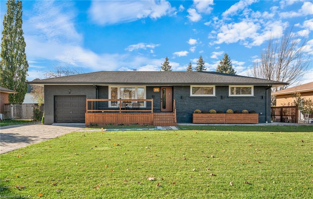 15 Andres Street, Virgil, ON - Outdoor With Deck Patio Veranda