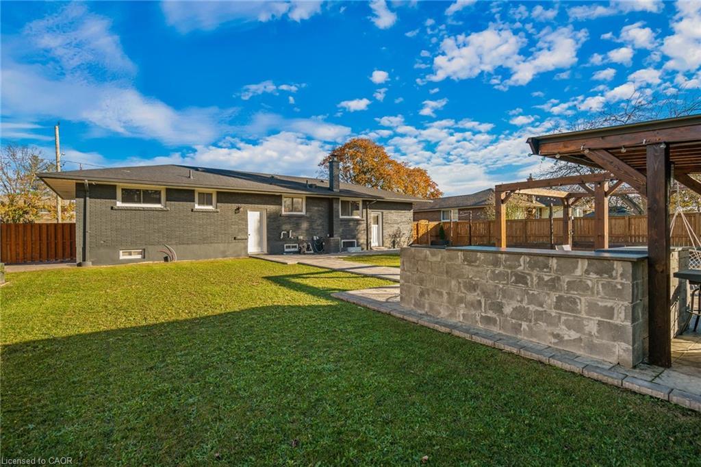 15 Andres Street, Virgil, ON - Outdoor