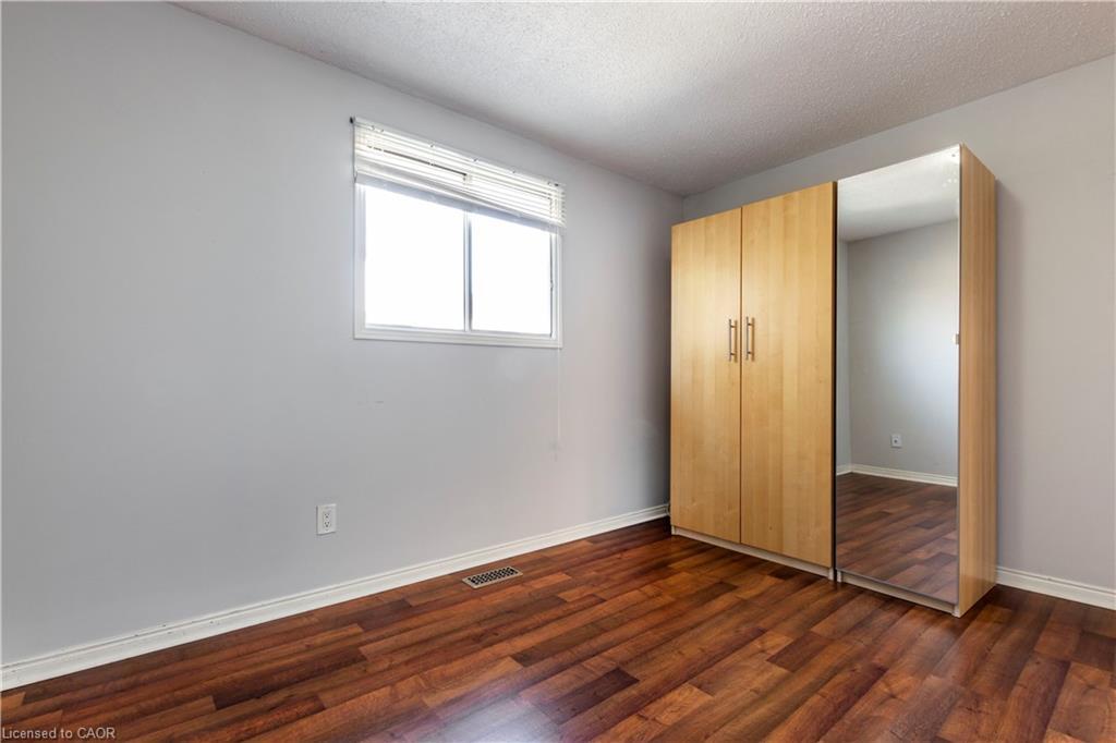 15 Gilcrest Street, Hamilton, ON - Indoor Photo Showing Other Room