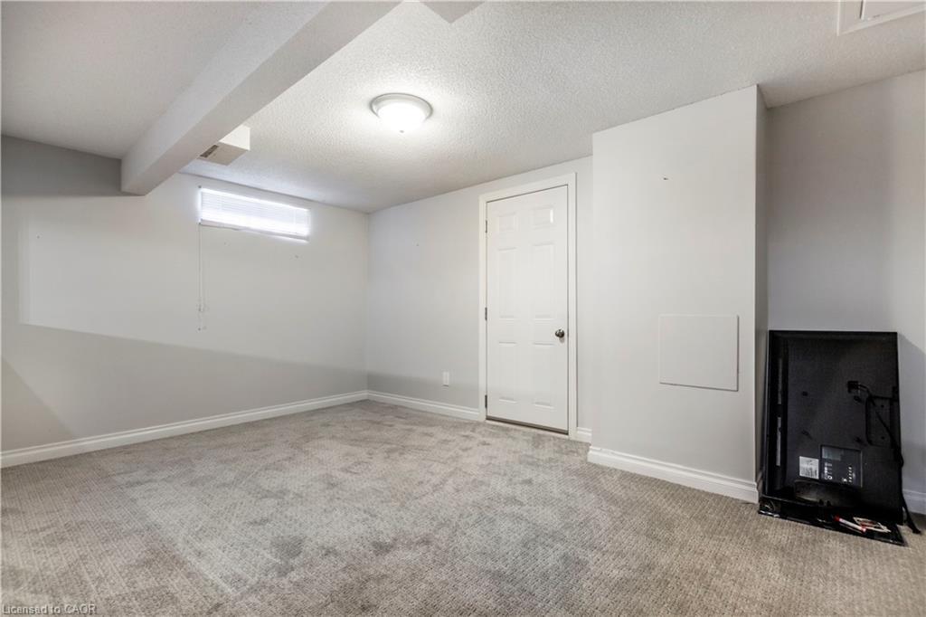 15 Gilcrest Street, Hamilton, ON - Indoor Photo Showing Other Room