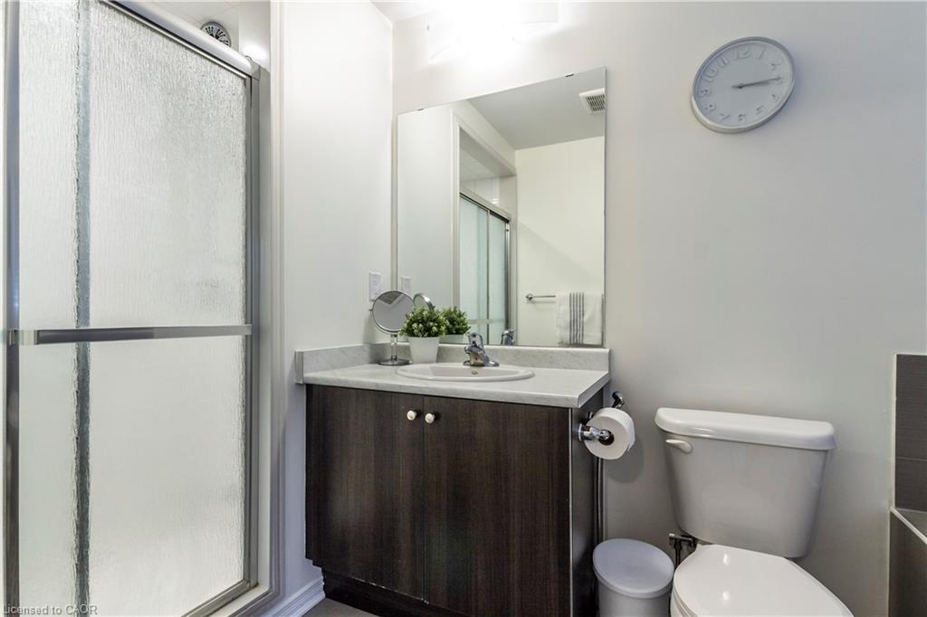 46 Kelso Drive, Caledonia, ON - Indoor Photo Showing Bathroom