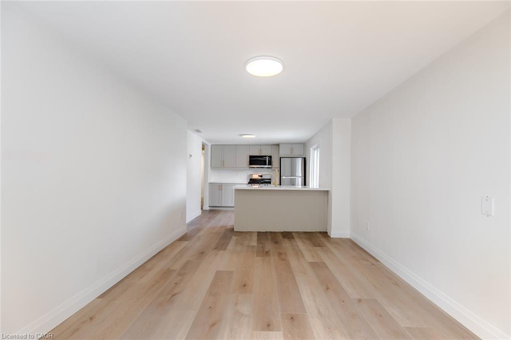 92 Pearl Street S, Hamilton, ON - Indoor