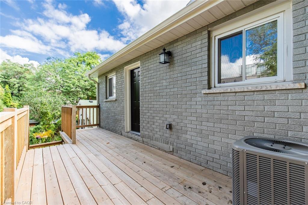 92 Pearl Street S, Hamilton, ON - Outdoor With Exterior