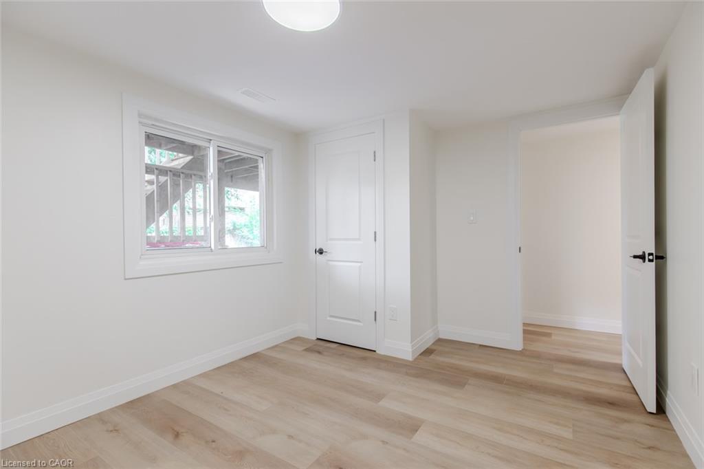 92 Pearl Street S, Hamilton, ON - Indoor Photo Showing Other Room