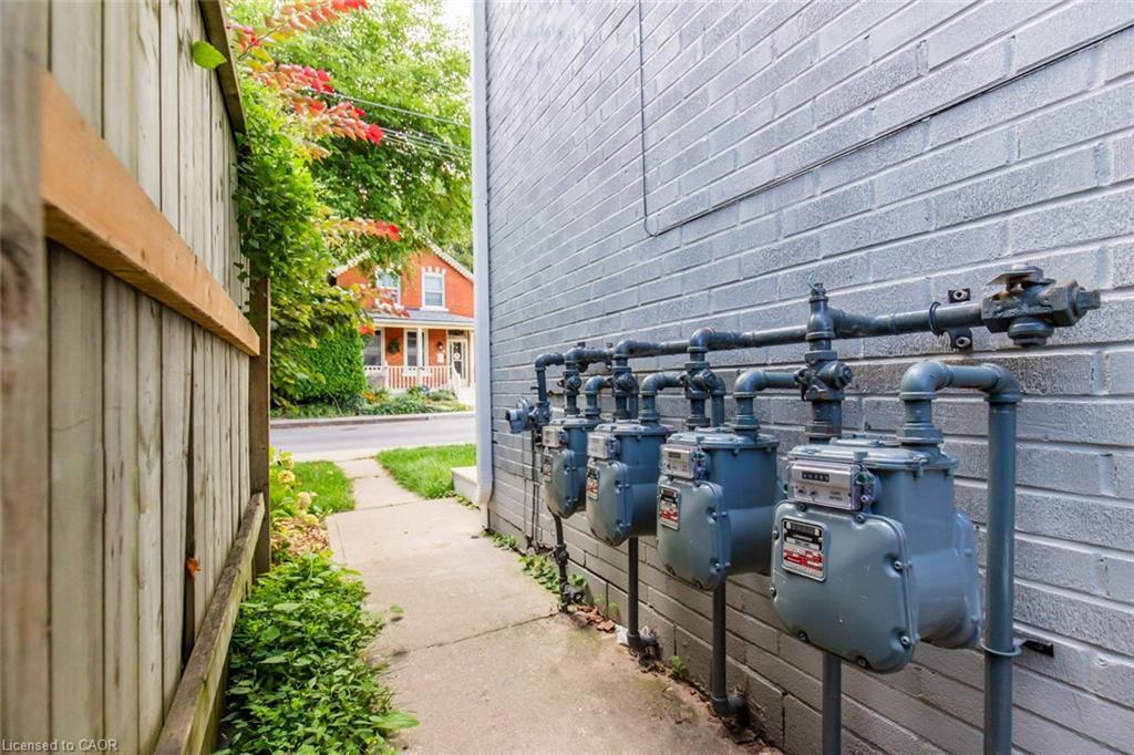 92 Pearl Street S, Hamilton, ON - Outdoor