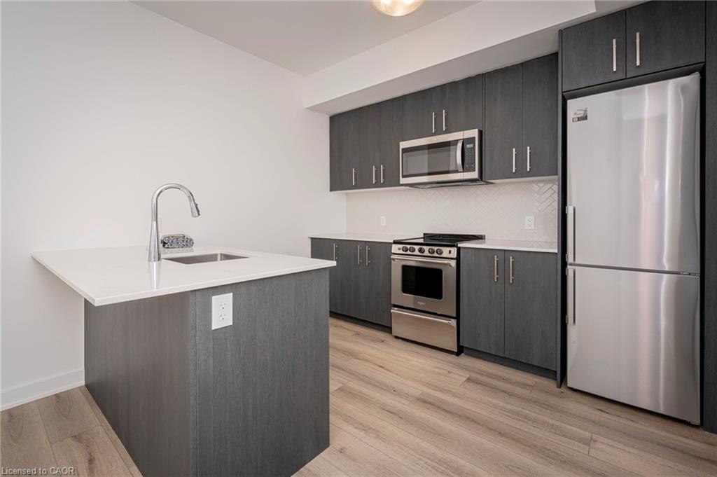 616-312 Erb Street W, Waterloo, ON - Indoor Photo Showing Kitchen With Stainless Steel Kitchen With Upgraded Kitchen