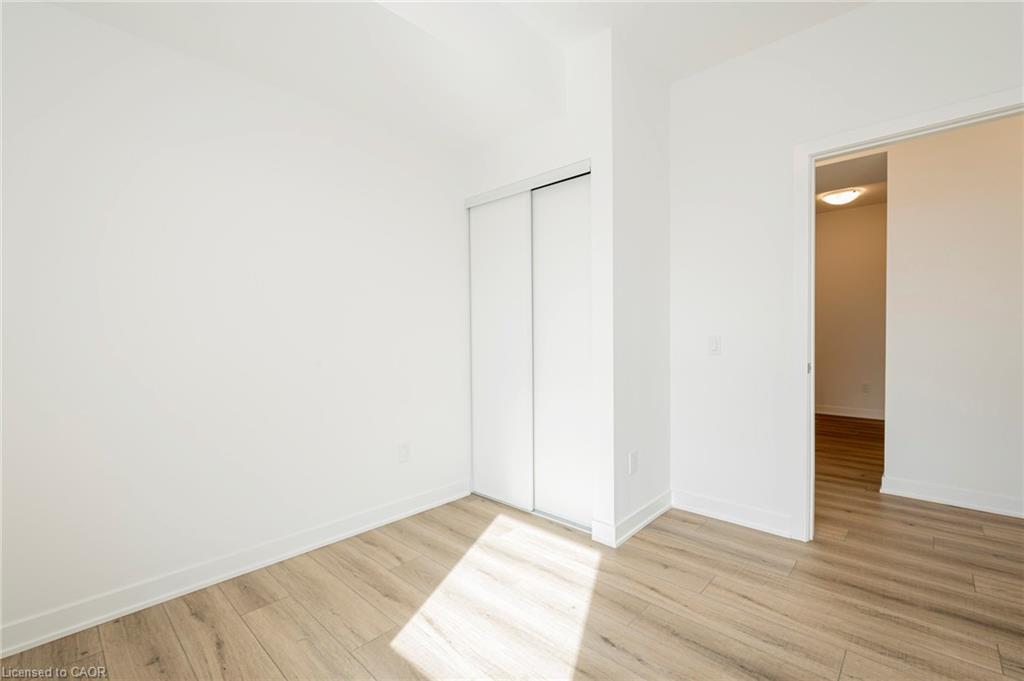 616-312 Erb Street W, Waterloo, ON - Indoor Photo Showing Other Room