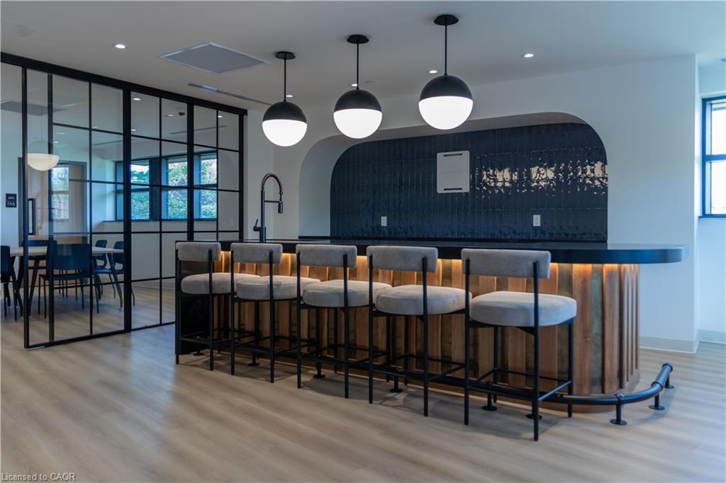 616-312 Erb Street W, Waterloo, ON - Indoor Photo Showing Dining Room