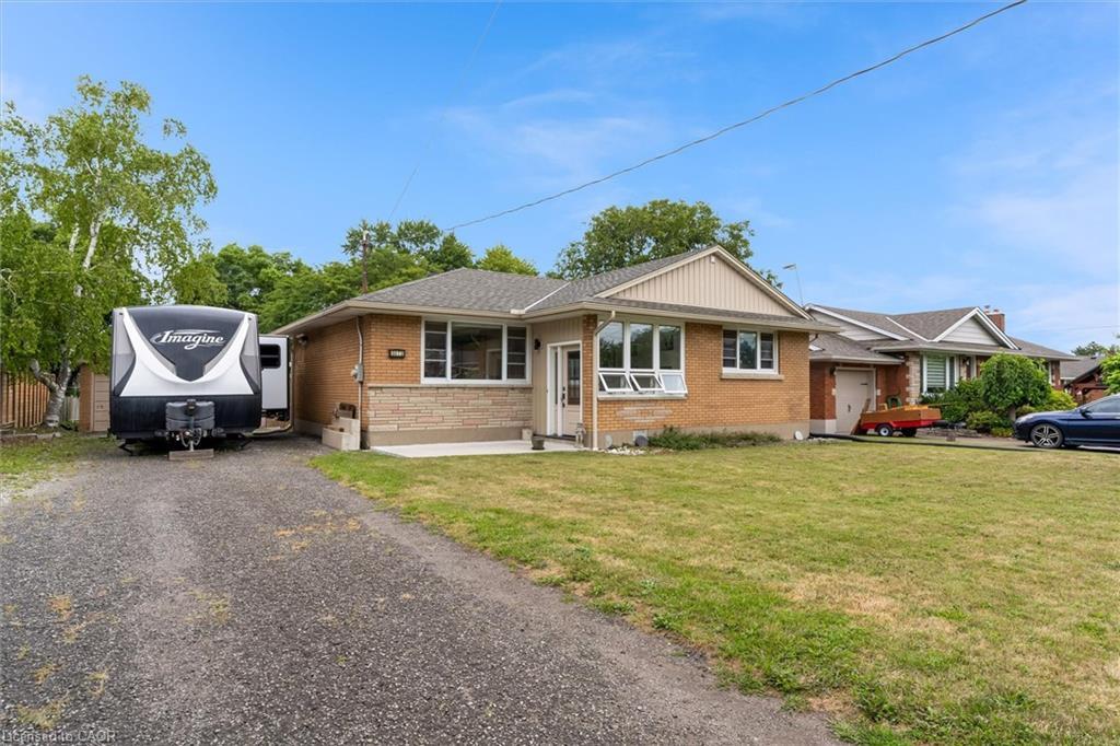 5073 Charles Street, Beamsville, ON - Outdoor