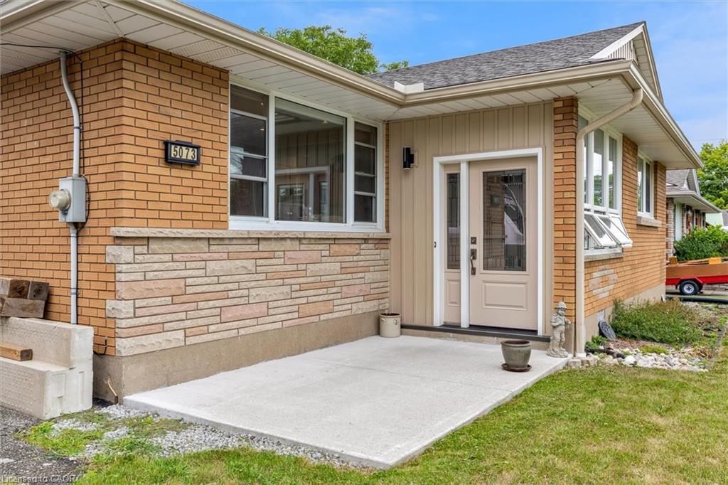 5073 Charles Street, Beamsville, ON - Outdoor