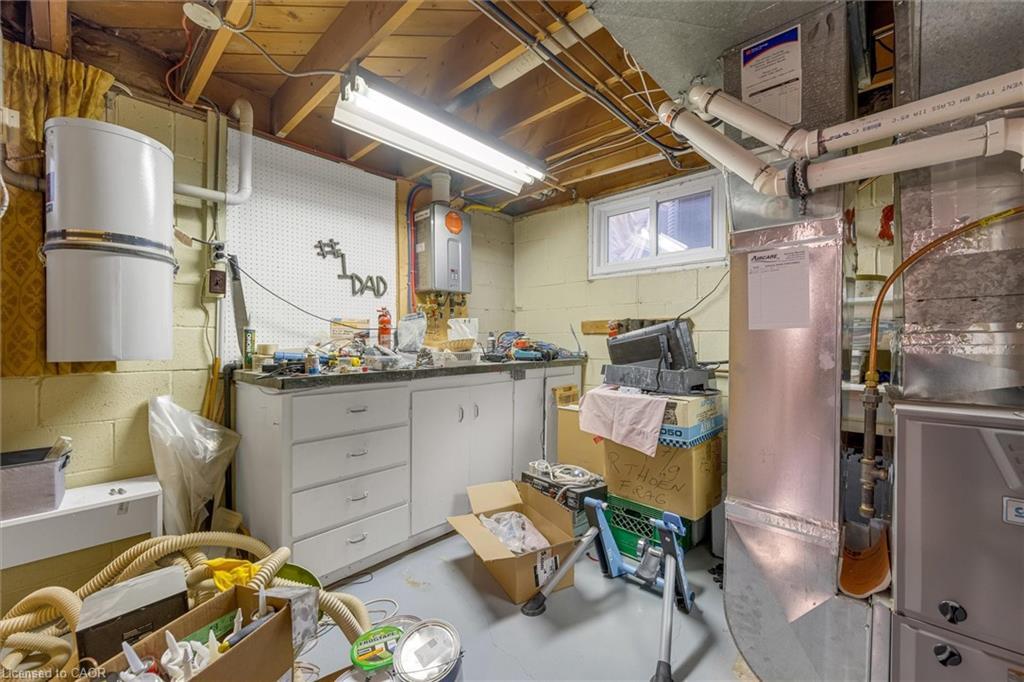 5073 Charles Street, Beamsville, ON - Indoor Photo Showing Basement