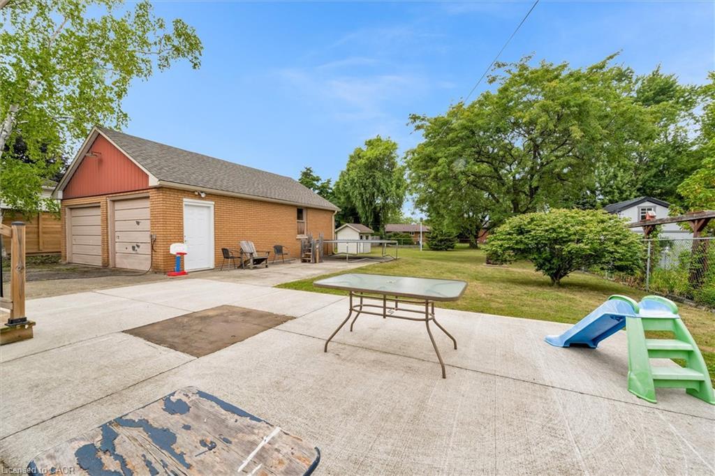 5073 Charles Street, Beamsville, ON - Outdoor