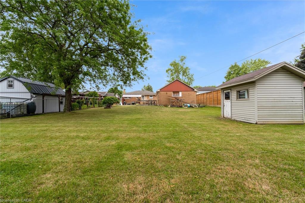 5073 Charles Street, Beamsville, ON - Outdoor