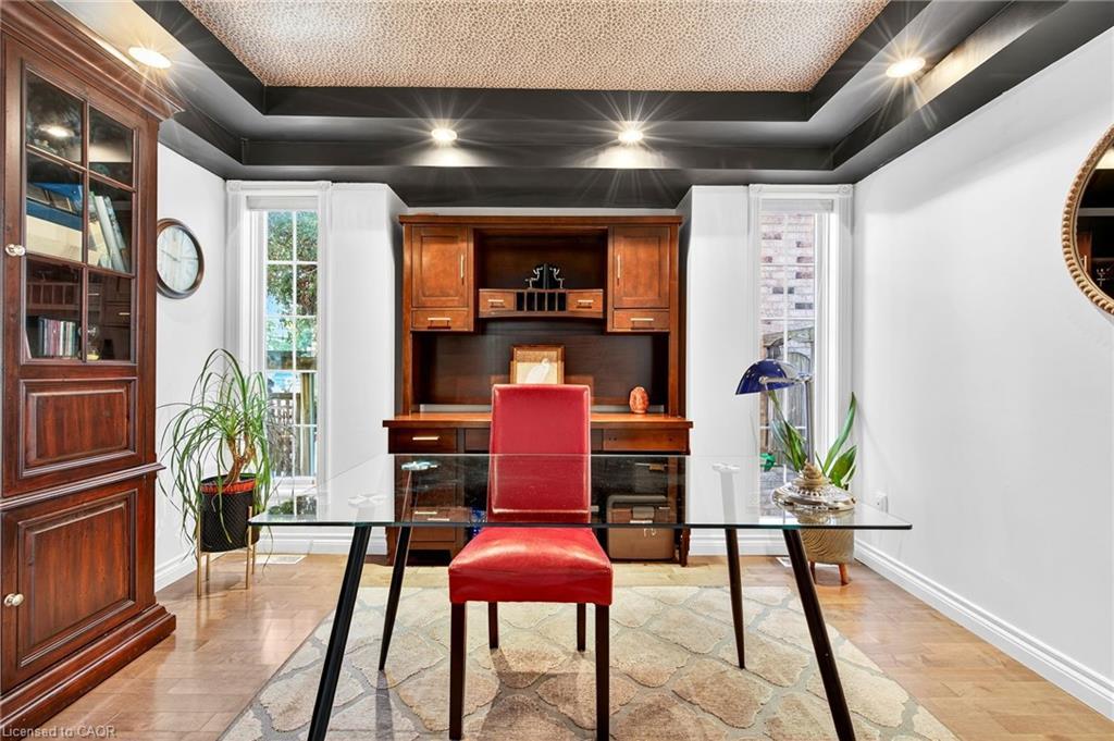 18 Konstantine Court, Hamilton, ON - Indoor