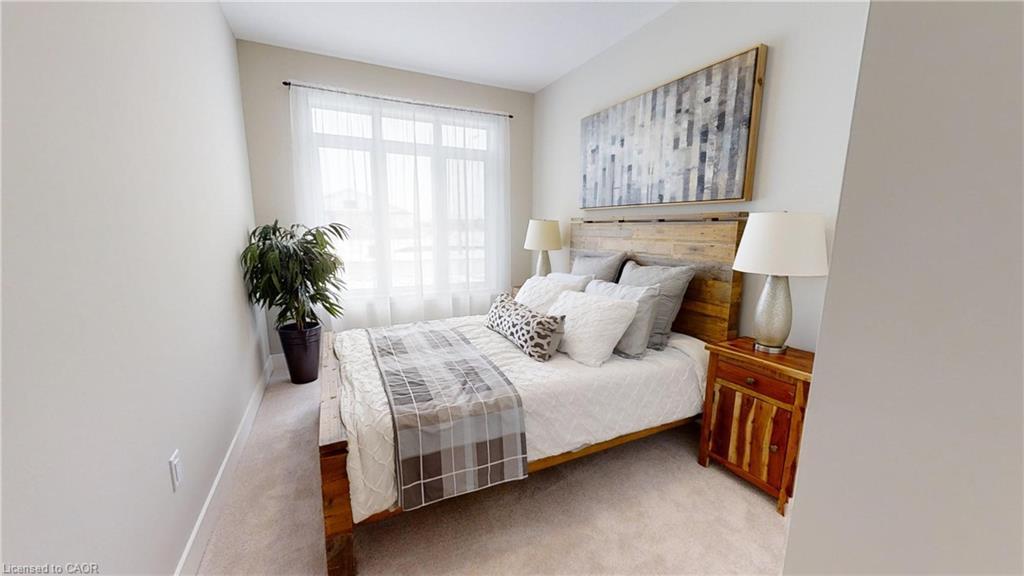 668 Chelton Road, London, ON - Indoor Photo Showing Bedroom