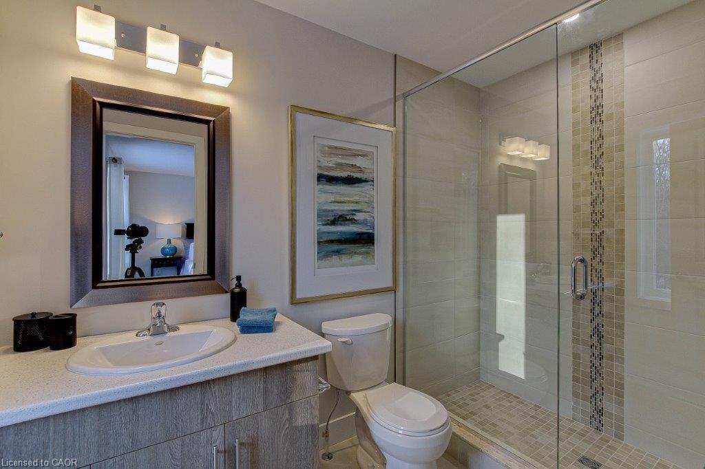 2258 Southport Crescent, London, ON - Indoor Photo Showing Bathroom