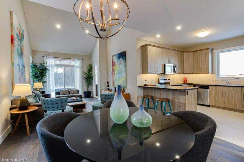 2100 Evans Boulevard, London, ON - Indoor