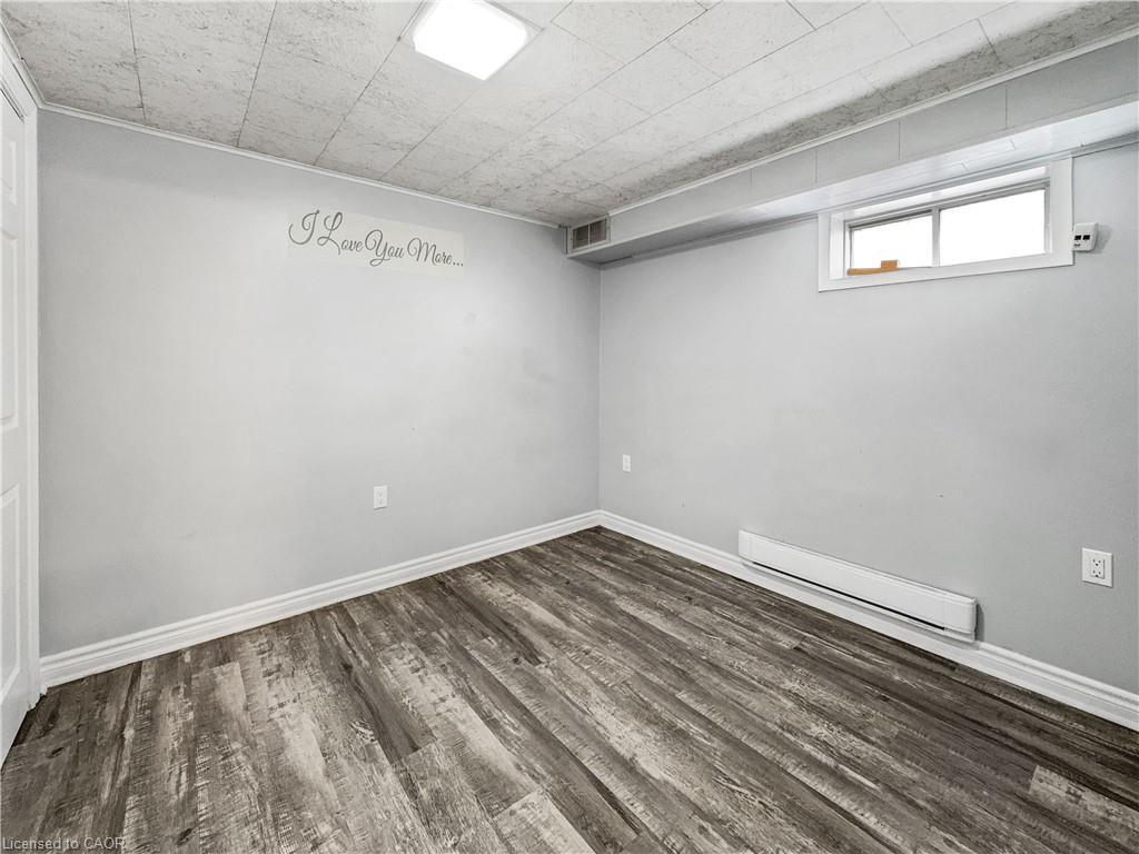 300 East 32Nd Street, Hamilton, ON - Indoor Photo Showing Other Room