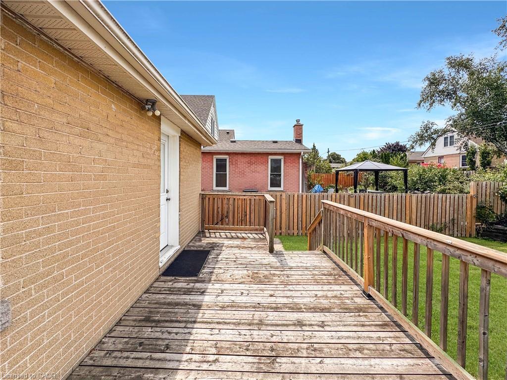 300 East 32Nd Street, Hamilton, ON - Outdoor With Exterior