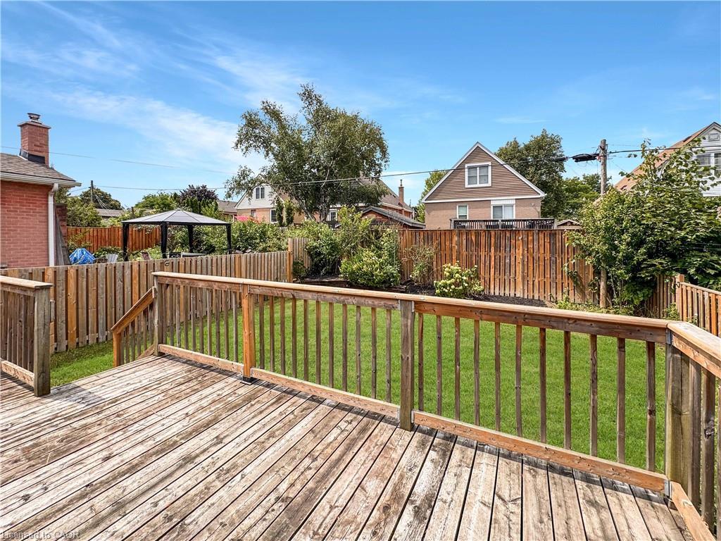 300 East 32Nd Street, Hamilton, ON - Outdoor With Deck Patio Veranda