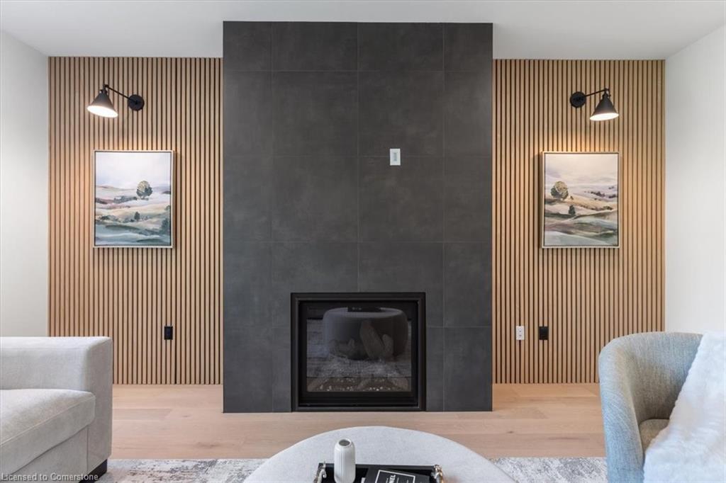 81 Doans Ridge Road, Welland, ON - Indoor Photo Showing Living Room With Fireplace