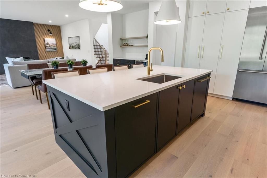 81 Doans Ridge Road, Welland, ON - Indoor Photo Showing Kitchen With Upgraded Kitchen