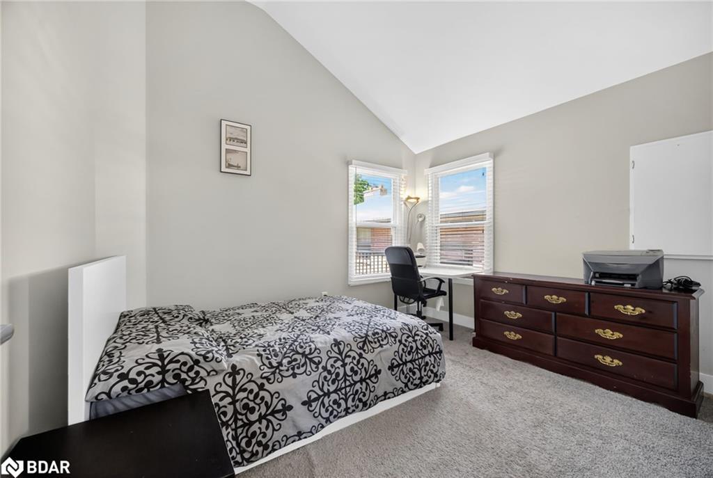 364 Beachwood Avenue, London, ON - Indoor Photo Showing Bedroom