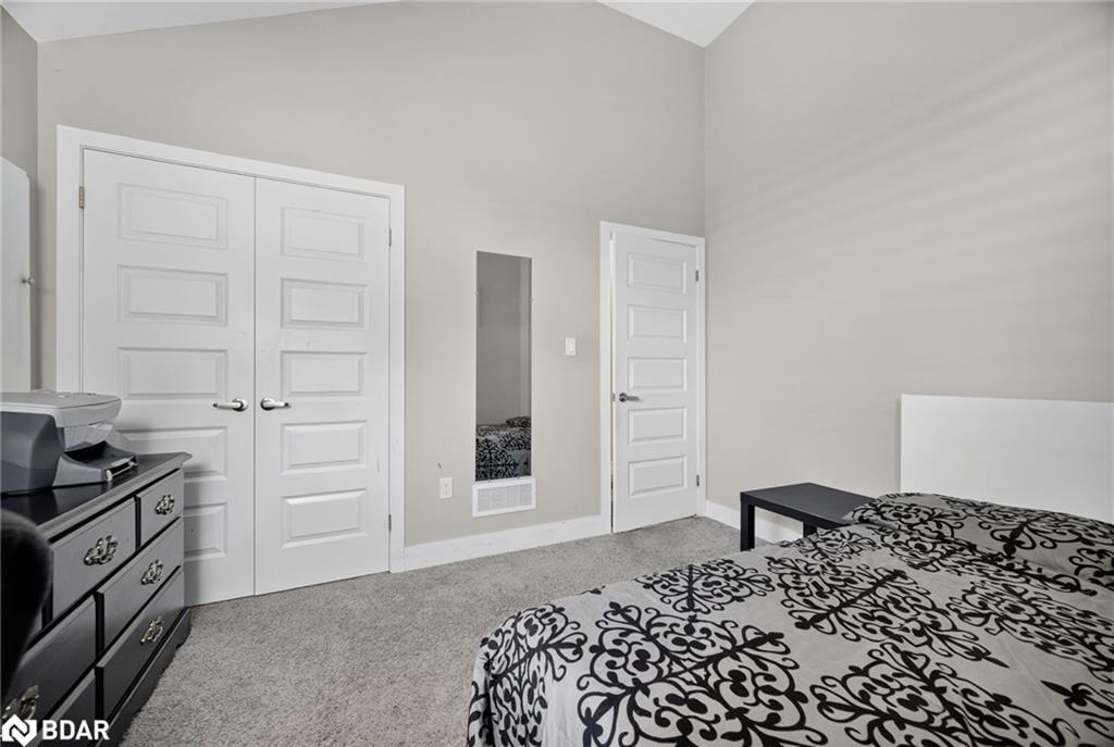 364 Beachwood Avenue, London, ON - Indoor Photo Showing Bedroom