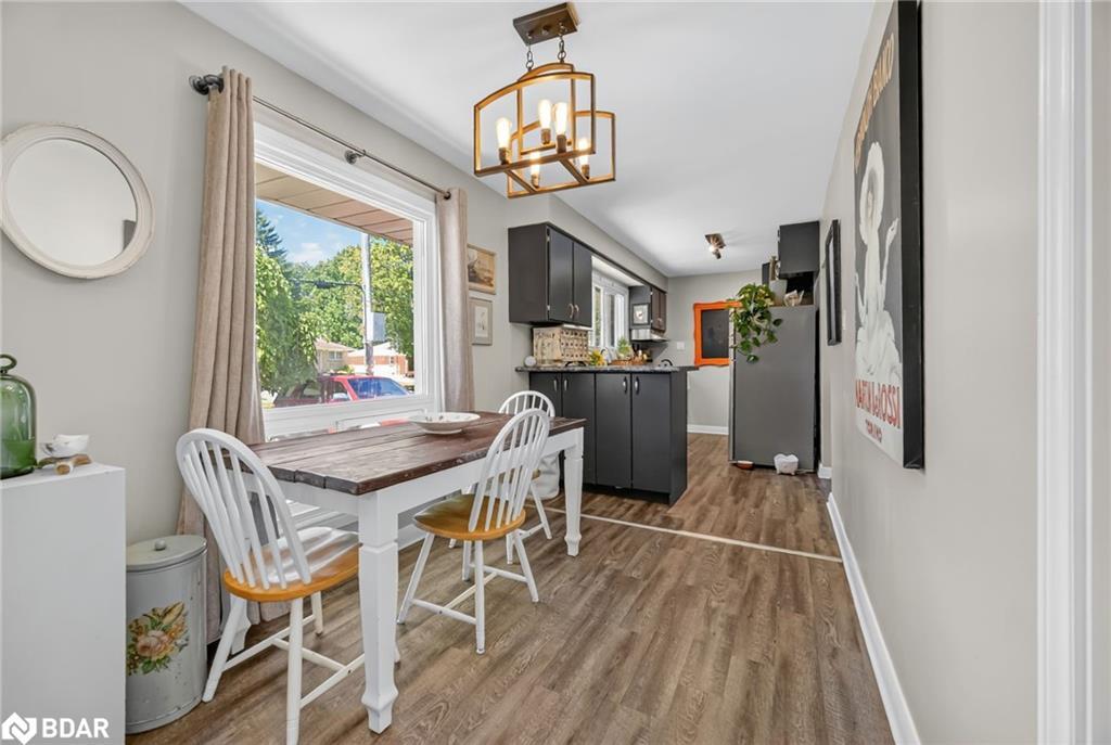 364 Beachwood Avenue, London, ON - Indoor Photo Showing Dining Room
