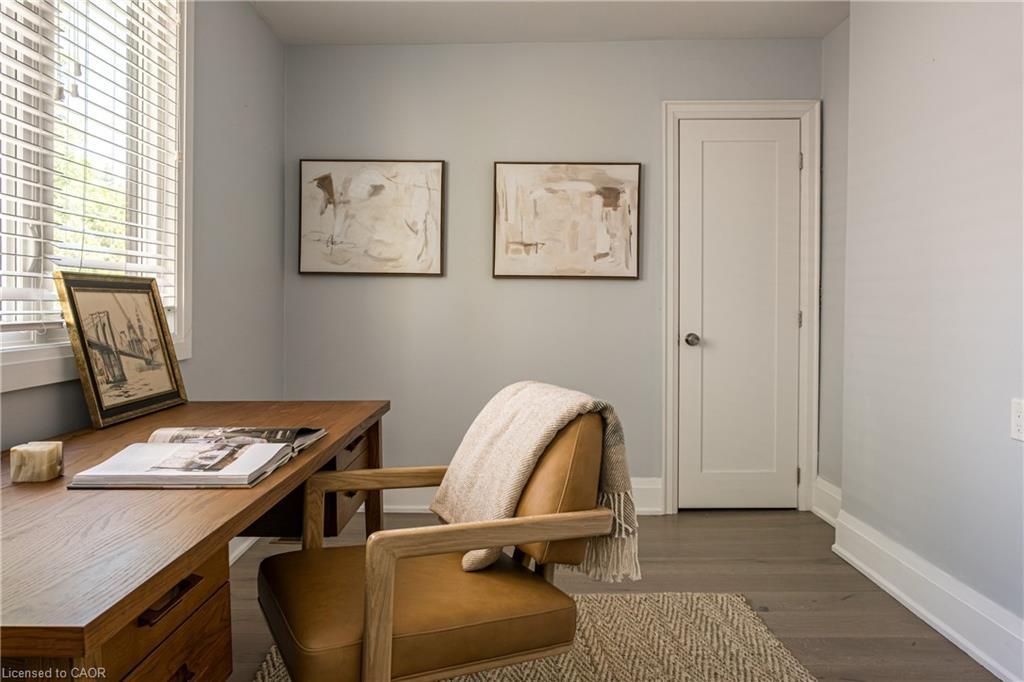 3 Oakwood Place, Hamilton, ON - Indoor