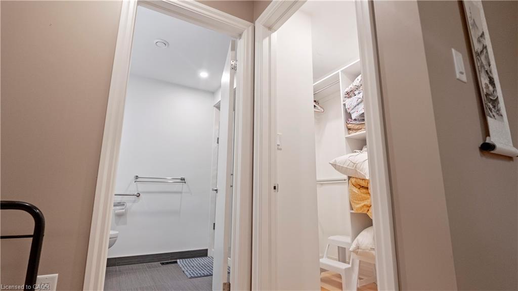 1 Caroline Street, St. Catharines, ON - Indoor Photo Showing Other Room