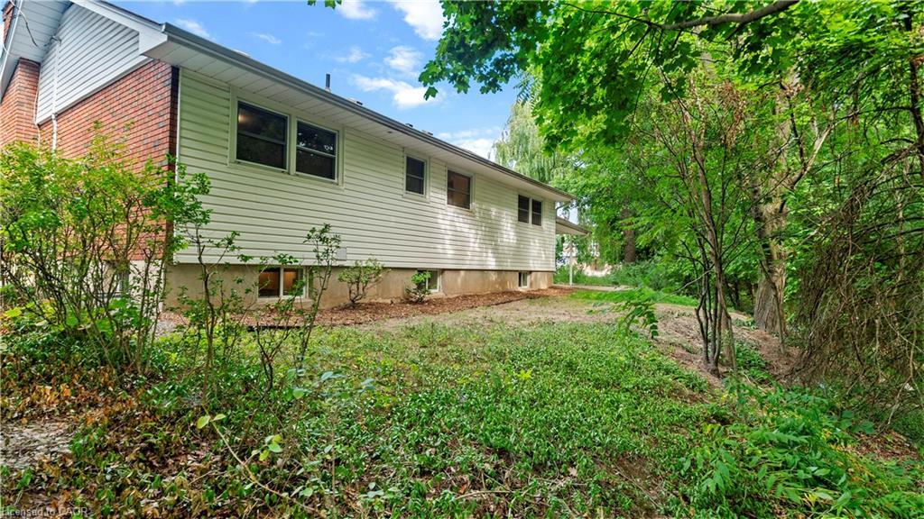 1 Caroline Street, St. Catharines, ON - Outdoor