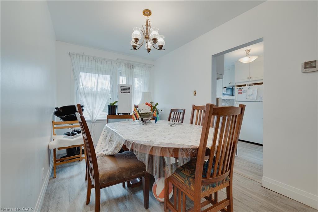 189 Gatewood Road, Kitchener, ON - Indoor Photo Showing Dining Room