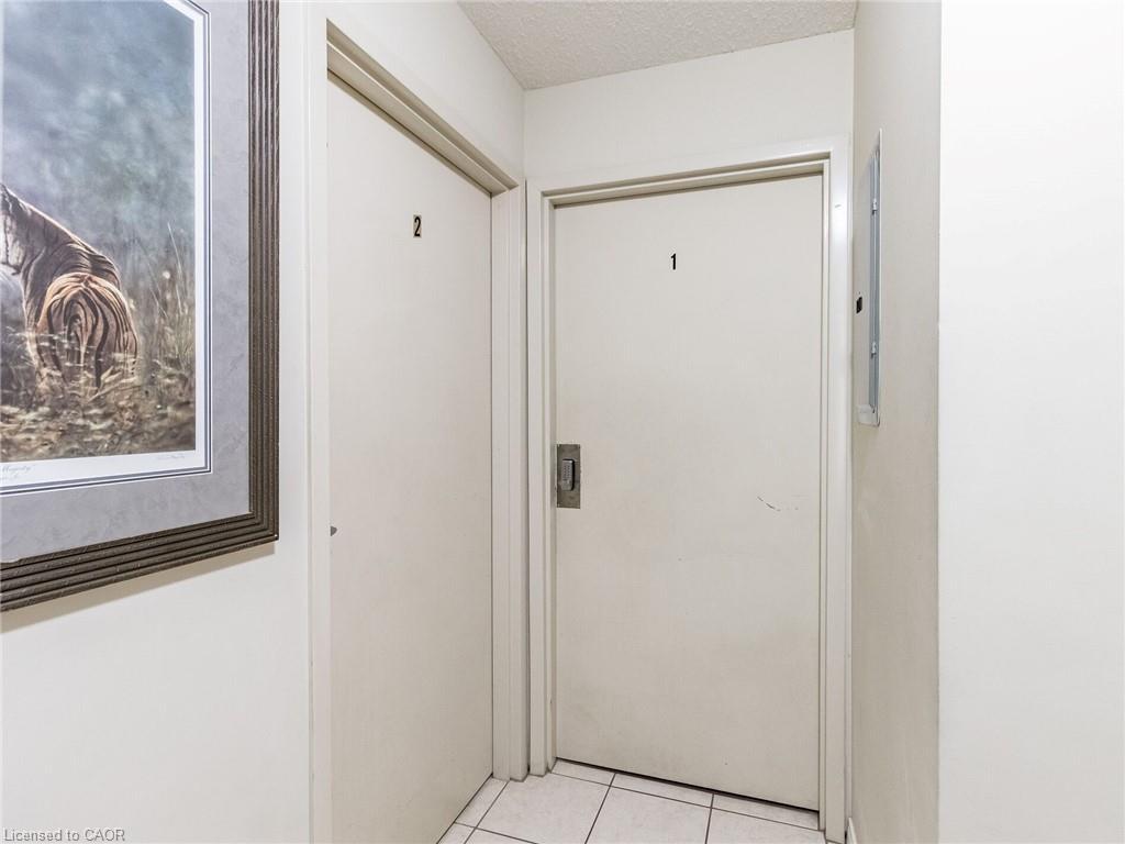 301-261 Lester Street, Waterloo, ON - Indoor Photo Showing Other Room