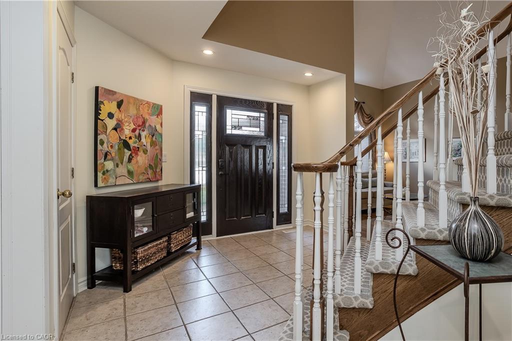 56 Farris Avenue, St. Catharines, ON - Indoor Photo Showing Other Room