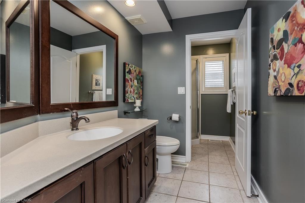 56 Farris Avenue, St. Catharines, ON - Indoor Photo Showing Bathroom