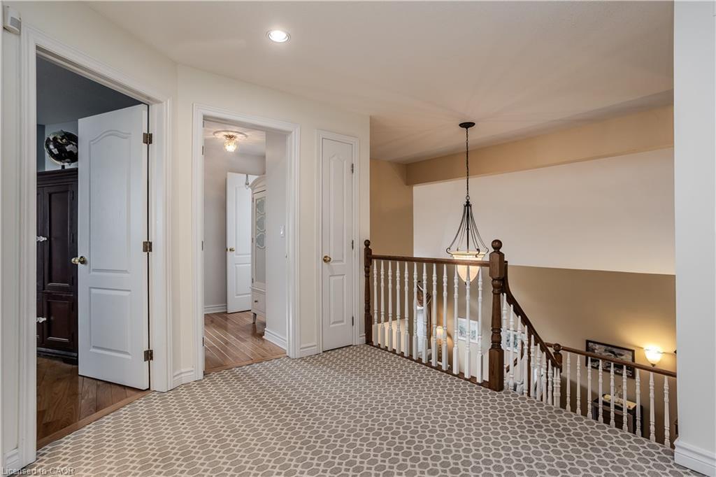 56 Farris Avenue, St. Catharines, ON - Indoor Photo Showing Other Room