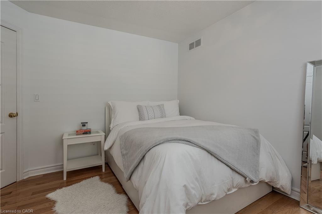 56 Farris Avenue, St. Catharines, ON - Indoor Photo Showing Bedroom