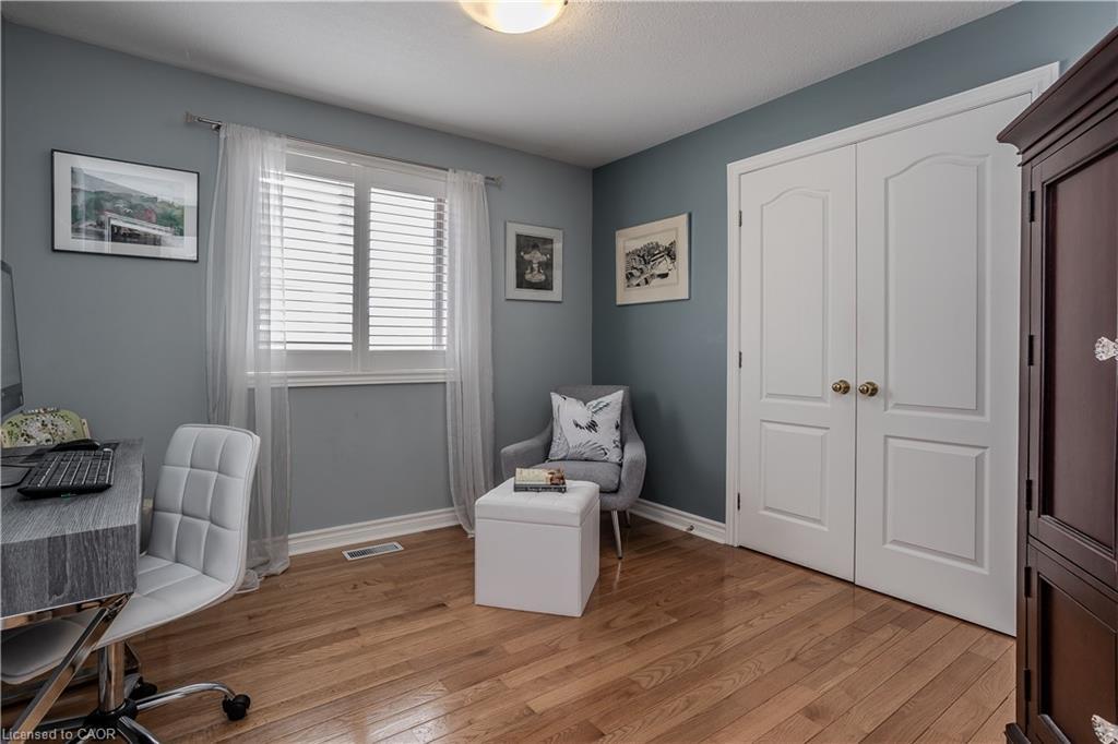 56 Farris Avenue, St. Catharines, ON - Indoor Photo Showing Other Room