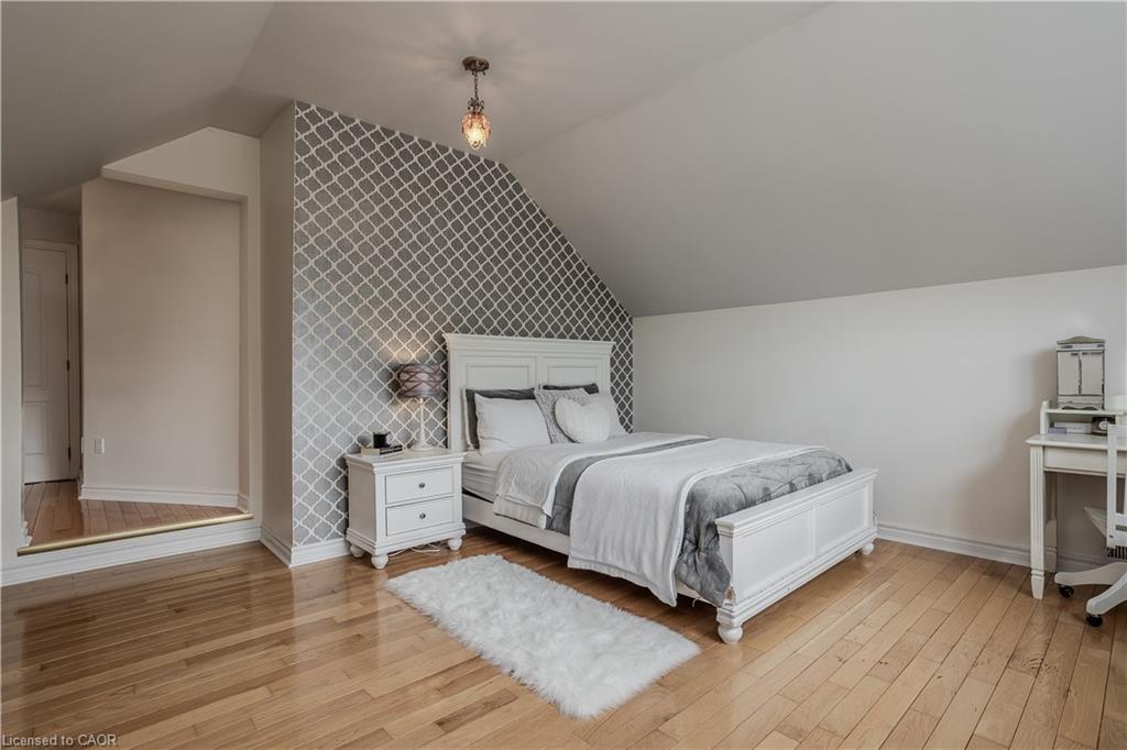 56 Farris Avenue, St. Catharines, ON - Indoor Photo Showing Bedroom