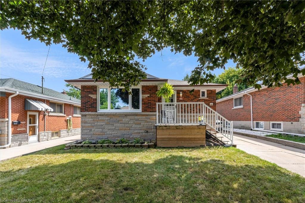 331 East 42Nd Street, Hamilton, ON - Outdoor With Deck Patio Veranda